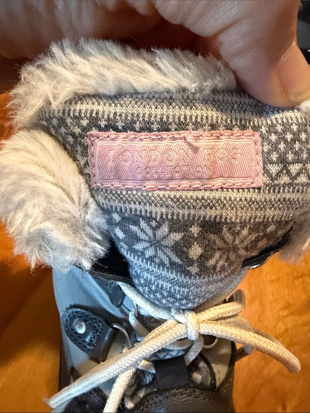 London Fog Kids Winter Boots - Size 1